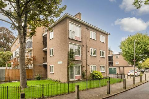 Windlesham Grove, Southfields, London, SW19