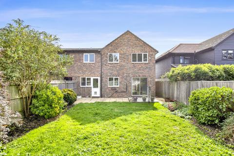 5 bedroom semi-detached house for sale, Barncroft Close, Chichester, PO20