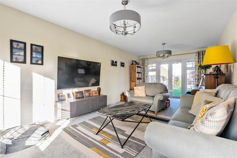 undefined, Hop Pocket Way, Headcorn