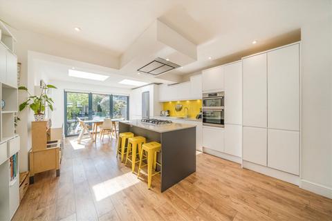 3 bedroom terraced house for sale, Worslade Road, London SW17