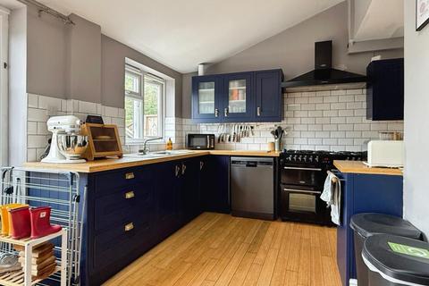 4 bedroom detached house for sale, Folly Lane, Stroud