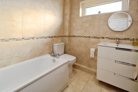 undefined, Simmondley Grove, Derbyshire SK13