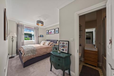 Ashley Drive Spur, Kingswood, Tadworth, KT20 6LR