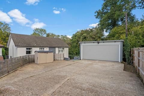 Ashley Drive Spur, Kingswood, Tadworth, KT20 6LR
