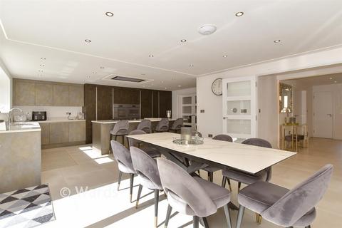 undefined, Fordwich Drive, Rochester, Kent