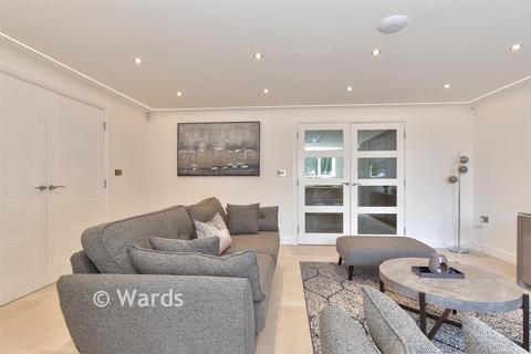 undefined, Fordwich Drive, Rochester, Kent