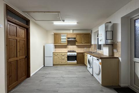 1 bedroom apartment to rent, Berkeley Waye, Hounslow TW5