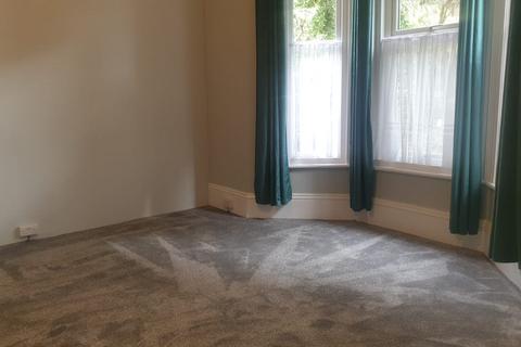 Studio to rent, Moorland Road, Bournemouth BH1