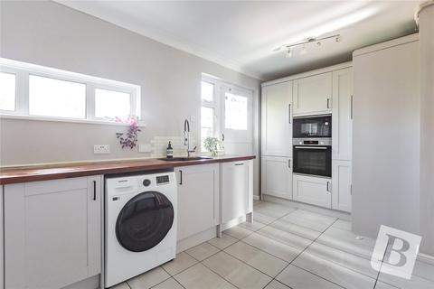 5 Geddy Court, Romford, RM2 6BE