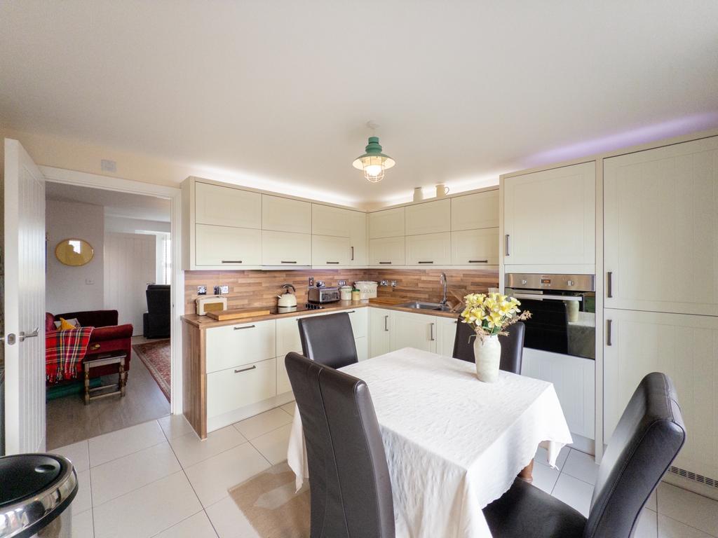 20250922120434 - 2025-09-22 12-04-35 - 5 Marine Pa