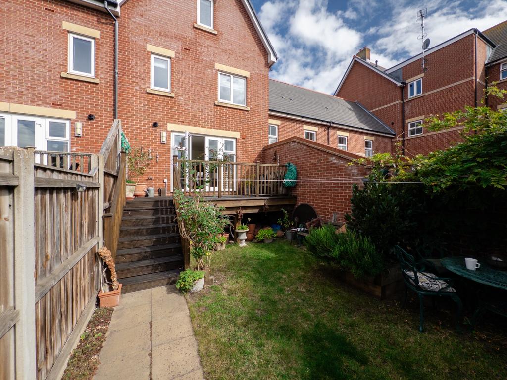 20250922122335 - 2025-09-22 12-23-35 - 5 Marine Pa