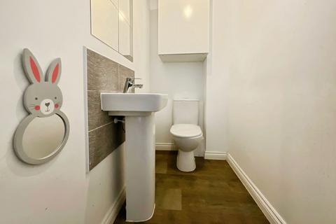 3 bedroom semi-detached house for sale, Willow Road, Leicester LE3