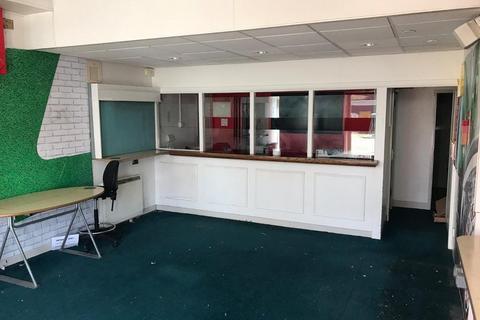 Retail property (high street) to rent, 16 Roseberry Ave Benfleet SS7 4HH