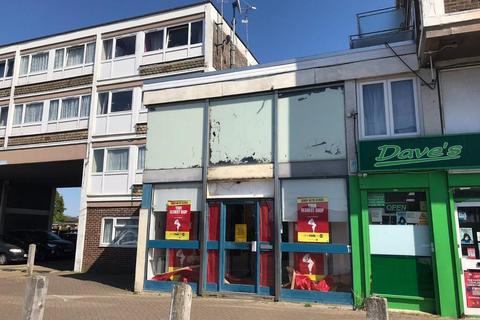 Retail property (high street) to rent, 16 Roseberry Ave Benfleet SS7 4HH