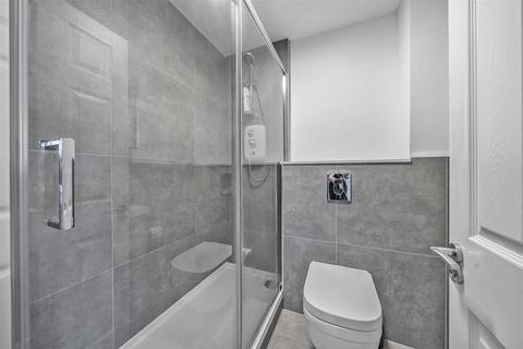 undefined, Maidstone Road, London N11
