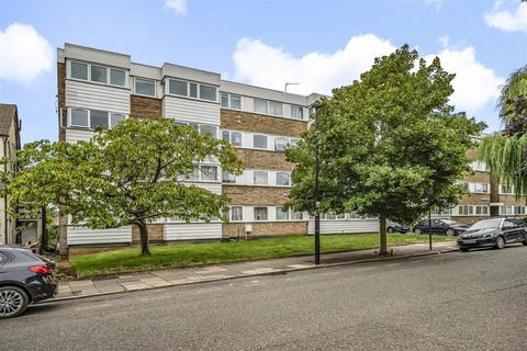 undefined, Maidstone Road, London N11