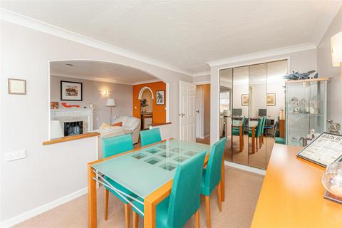undefined, 96-98, Village Road, Enfield