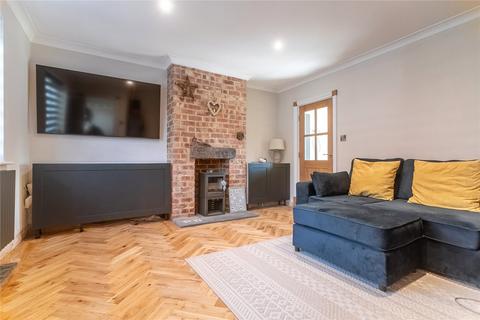 2 bedroom semi-detached house for sale, Hill Top Drive, Greater Manchester OL11