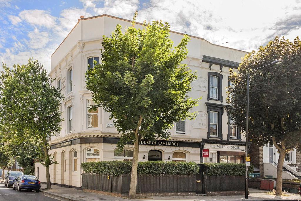 Lawford Road, Kentish Town, London 3 bed flat £950,000