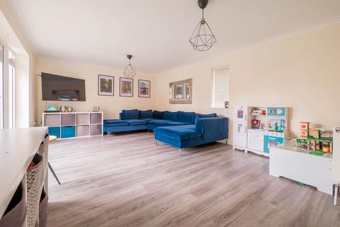 undefined, Fairview Crescent, Rayleigh SS6