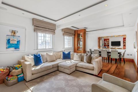 undefined, Baker Street, Marylebone, London, NW1