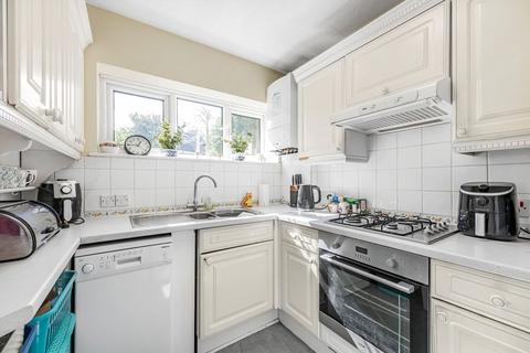 undefined, Doone Close, Teddington TW11