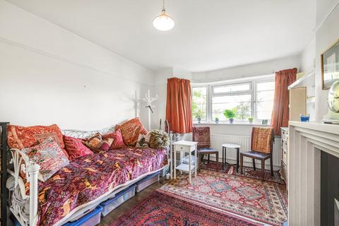 undefined, Doone Close, Teddington TW11