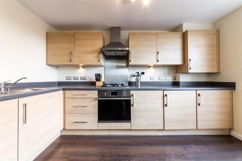 1 bedroom flat for sale, Holdsworth Lodge, London N2