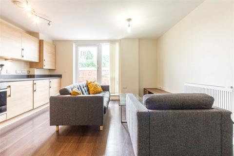 1 bedroom flat for sale, Lankaster Gardens, London N2