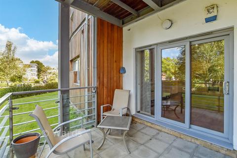 2 bedroom ground floor flat for sale, Cornhill Place, Maidstone ME15