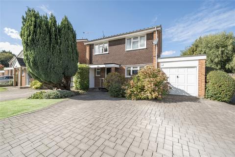Muirfield Road, Goldsworth Park, Woking, Surrey, GU21