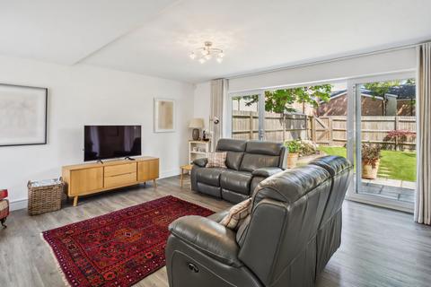 3 bedroom detached house for sale, Dupre Crescent, Wilton Park, HP9