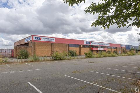 Distribution warehouse to rent, Boongate Peterborough PE1 5AH