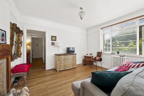 2 bedroom apartment for sale, Hill Court, Wimbledon Hill Road, SW19