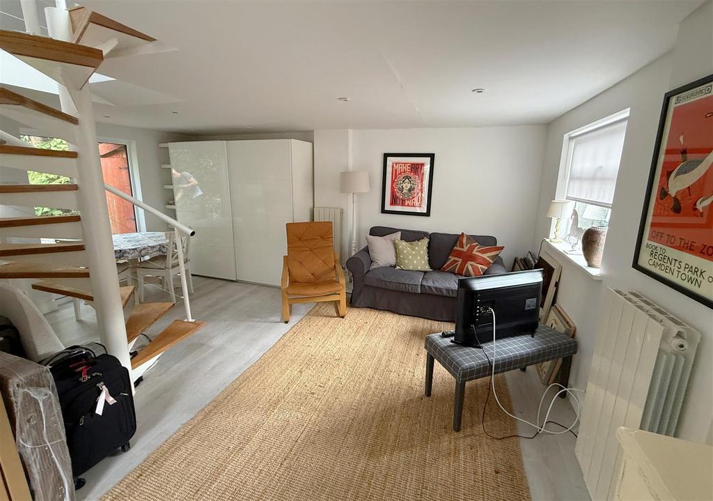 Studio/Annexe Living Space
