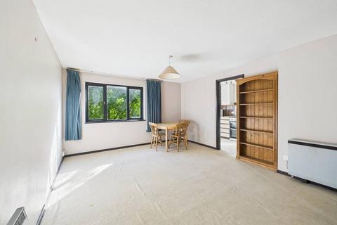 2 bedroom apartment for sale, Foxwood Close, Feltham, Middlesex, TW13