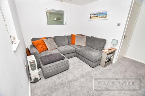 2 bedroom flat for sale, London Road, Benfleet