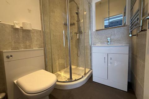 Studio for sale, Upper Richmond Road, London SW15