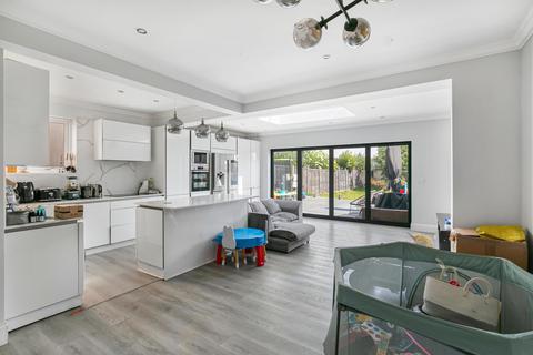 3 bedroom semi-detached house to rent, Aylward Road, London, SW20