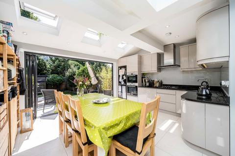 undefined, Mayfield Gardens, London W7