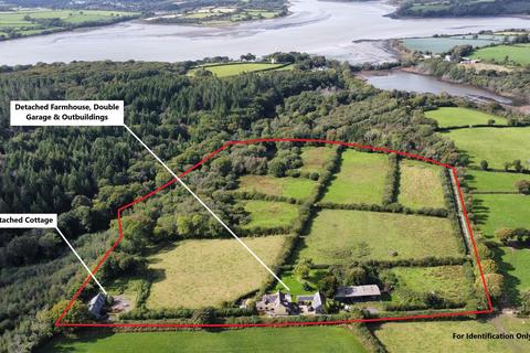 6 bedroom property with land for sale, Landshipping, Narberth
