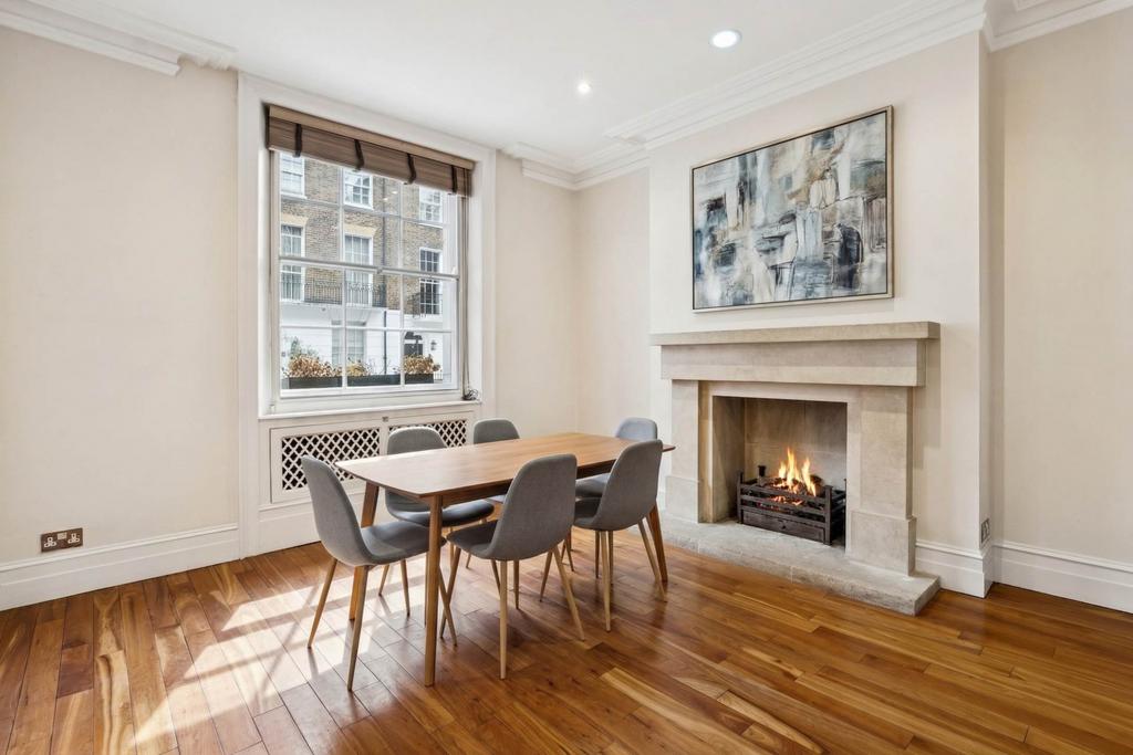 Dining room, fireplace