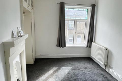 undefined, Alma Street, Bradford BD13