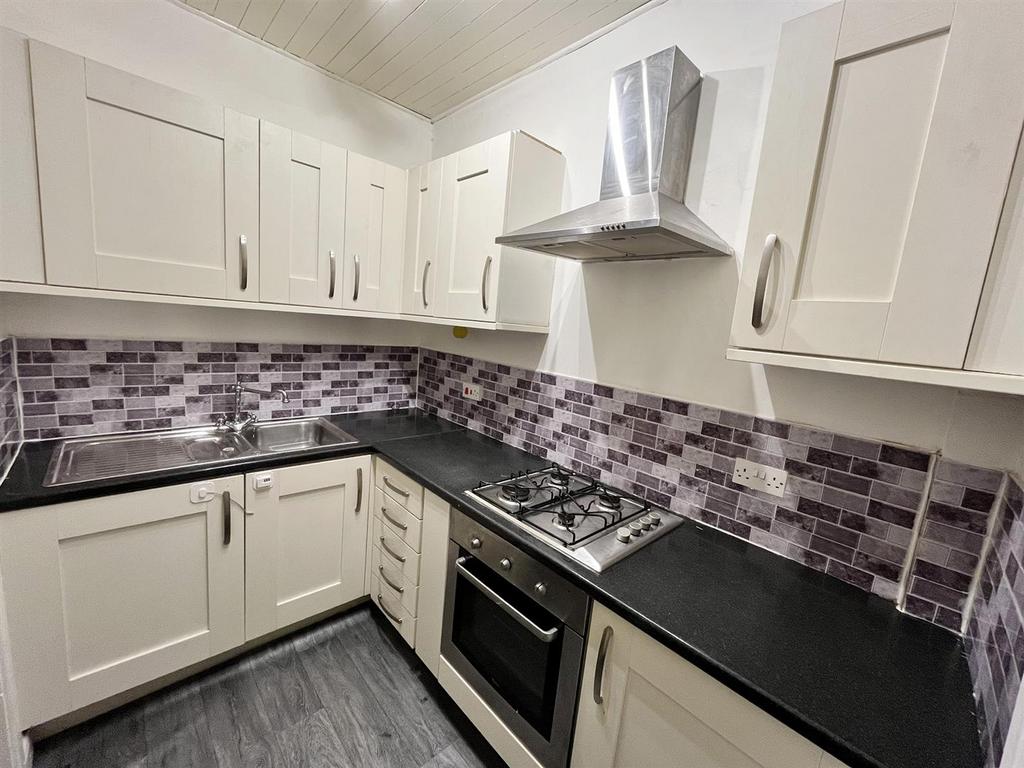 Kitchen new.jpg
