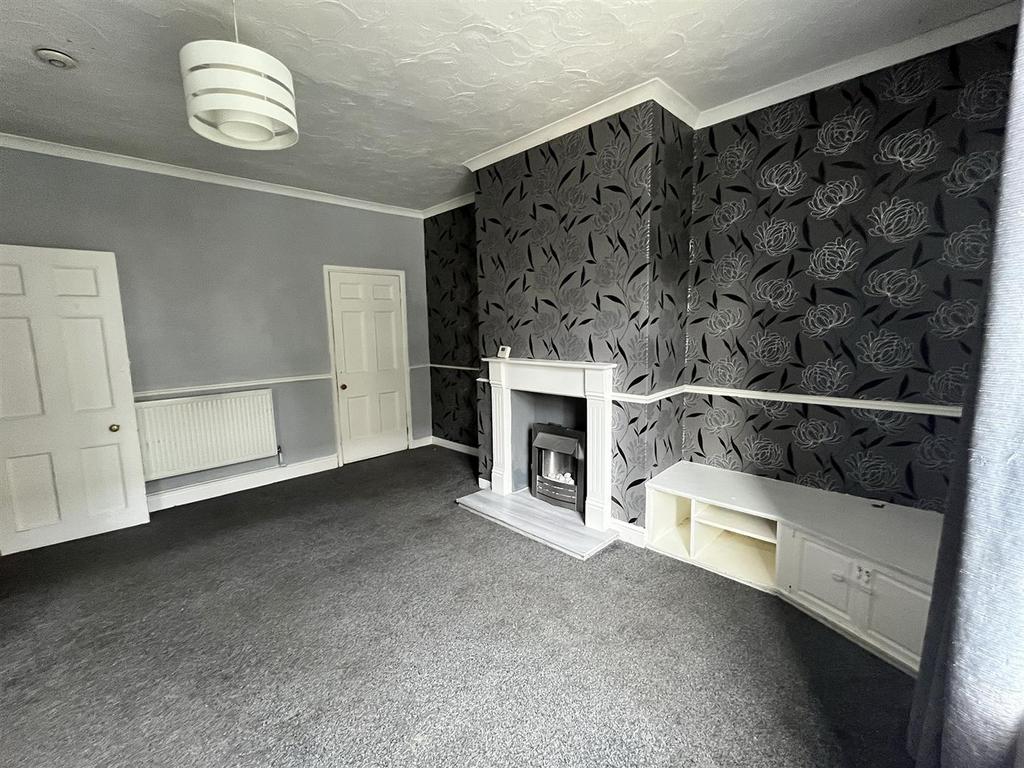 Living room1.jpg