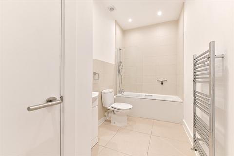 1 bedroom flat to rent, Fulham Road, London