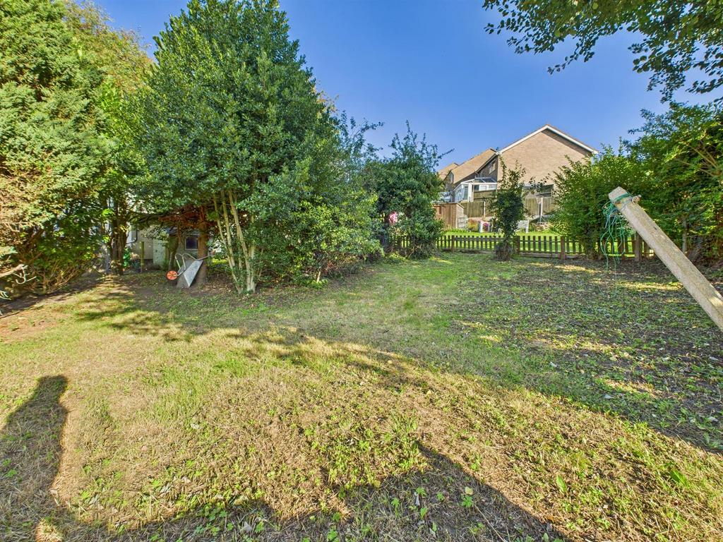 CAM04116 G0-PR0257-STILL015.jpg