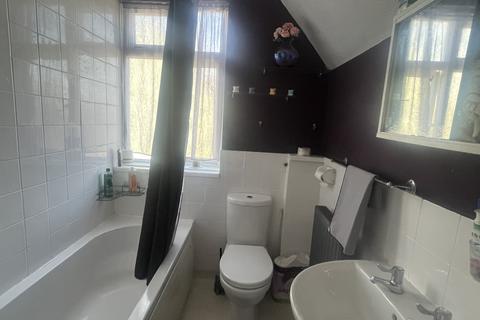 3 bedroom semi-detached house for sale, New Road, Peterborough PE6