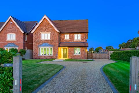 4 bedroom detached house for sale, Church Road, Freiston, Boston, PE22