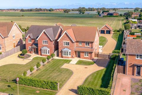 4 bedroom detached house for sale, Church Road, Freiston, PE22